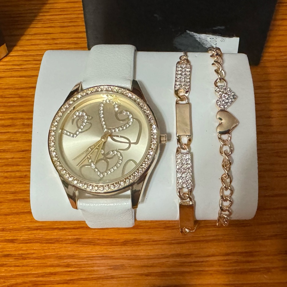 NWT Macy’s Watch Set with Matching Bracelets